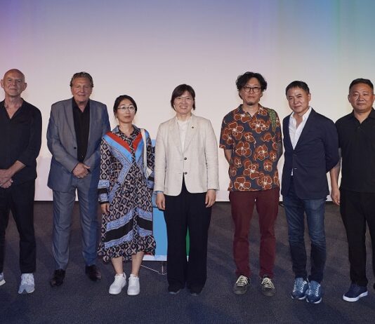 백남준 등 한국 미디어아트, 파리에서 세계와 만나다