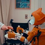 “AI로 똑똑하게 건강 챙기기… 일상 속 건강 관리, 쉽고 실용적으로” Man gives robot bottles on a tray
